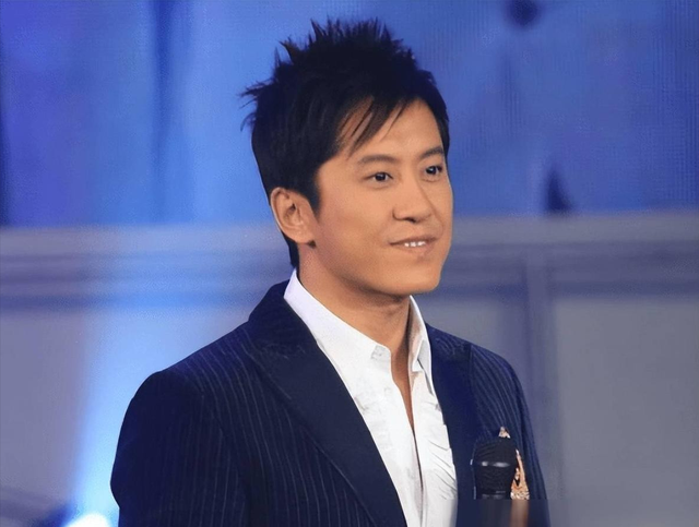他8次上春晚，作死被捕入狱，今56岁无人问津，老搭档也断了联系