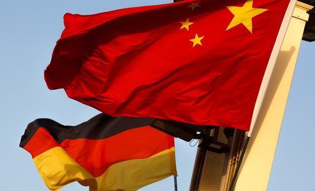 日本话音刚落，又一国介入台海，专机已经离华，要逼中国做3件事