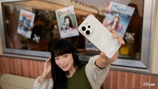 体验完vivo这台新机	，我感觉手机里的修图软件都可以卸载了