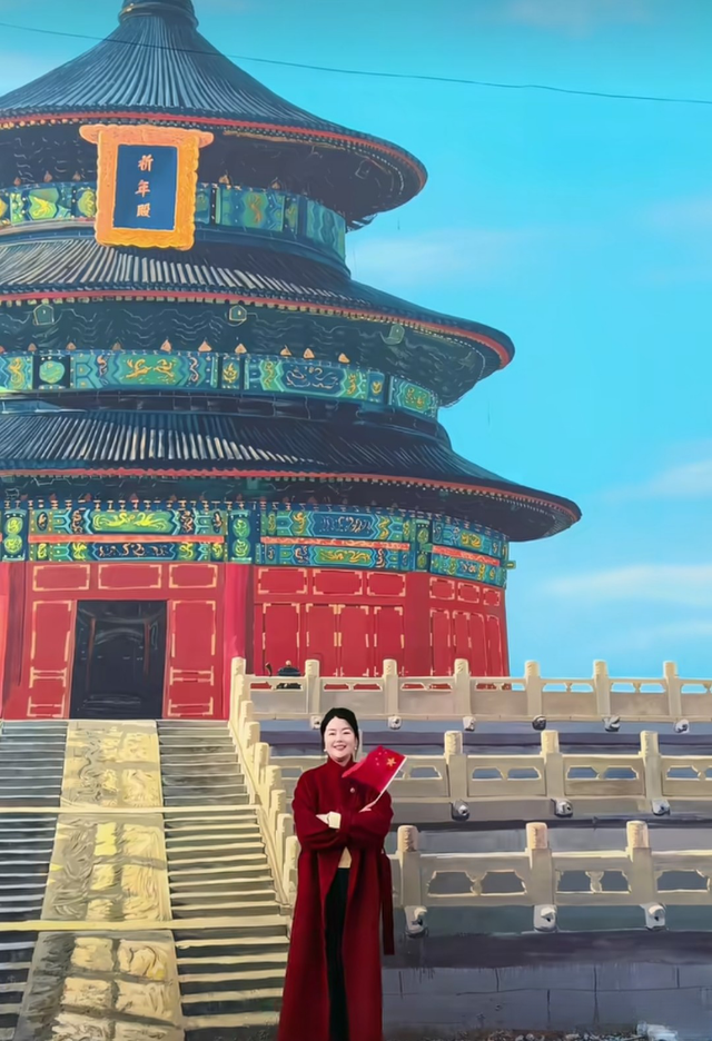 吴承言天坛大功告成！有多真？顺着台阶想走进大门头撞墙上那么真