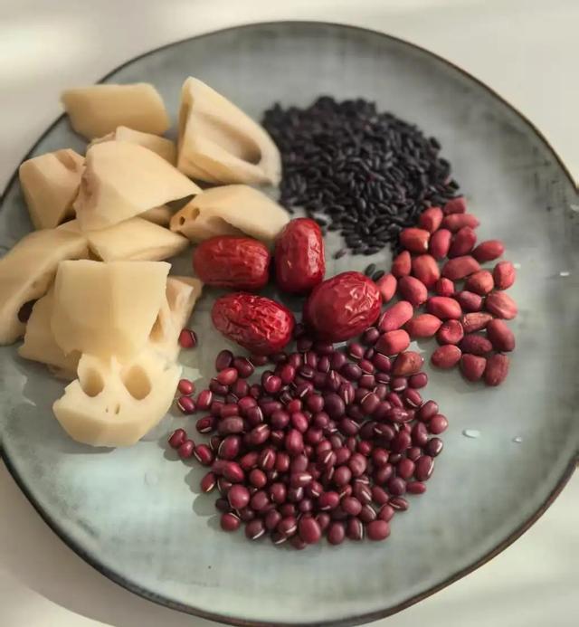 红糖搭配一物	，肺里垃圾全清空！连喝三天痰清了，喉咙不痒超舒服