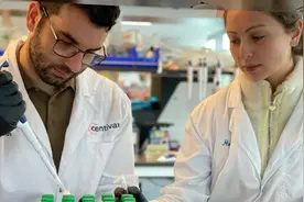 男子疯狂让蛇咬、注蛇毒数百次，终于把自己变成万能抗病毒血清？图片