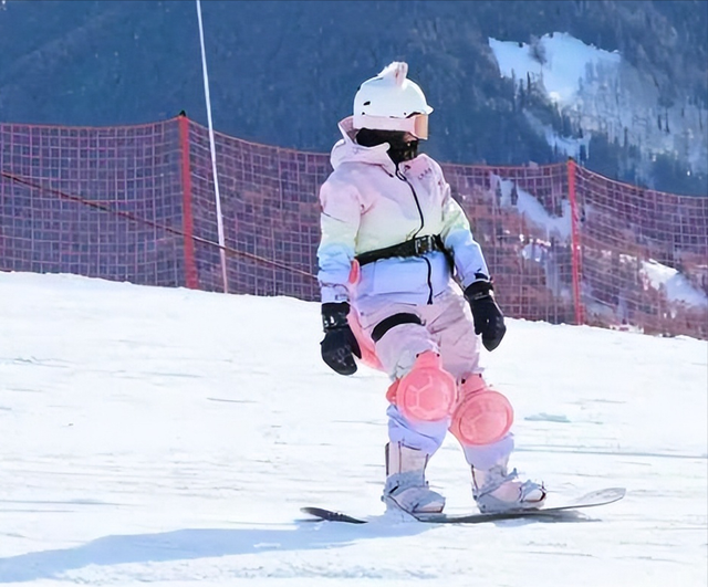 豪宅风波升级！专家建议拆除全红婵雕像，樊振东的话终于有人信了