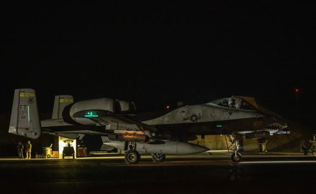 不到24小时	，美军不宣而战！近百炸弹被投下，626次空袭惹恼全球