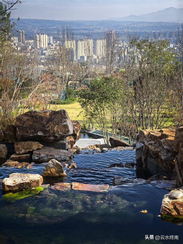 蓝田投资3.5亿，营业3年多被拆的民俗村，现在变成别墅区，你咋看