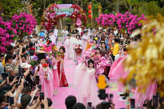 4月4日，莲花花神邂逅赛博机器人，邀您玩转观音山花朝节
