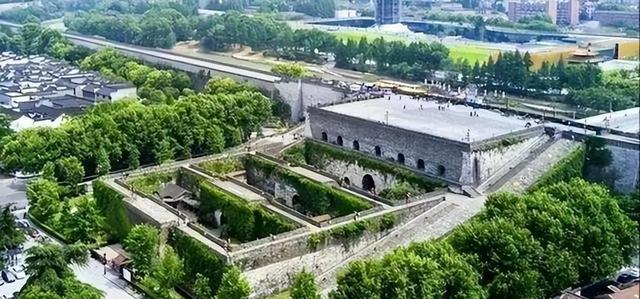 苏联有斯大林格勒，北平却没改“毛泽东市”，看毛主席的远见格局