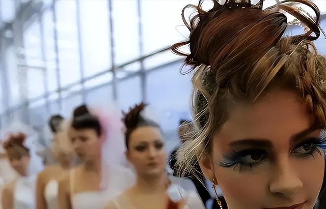 立陶宛为啥被称为“欧洲淫窟”？带你去瞧瞧这个可悲的中欧小国