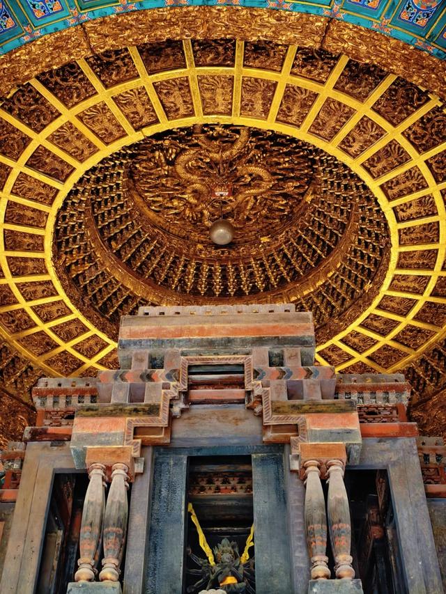 世界上只有中国河北省承德市才有的全球“独一无二的10大奇景”