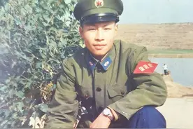入伍不到一年，我成为了连队文书，后来被任命副排长图片