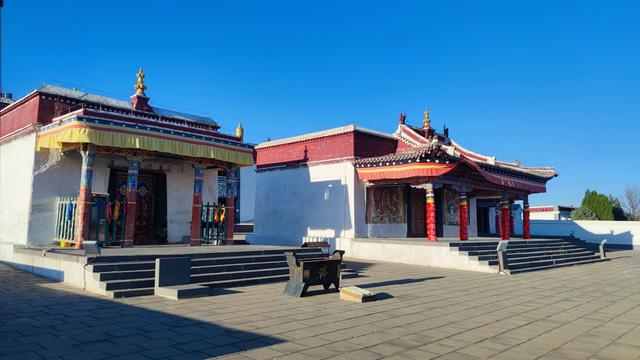 包头，溜达昆都仑河公园、湿地公园、赵长城遗址、昆都仑召、蓝伽