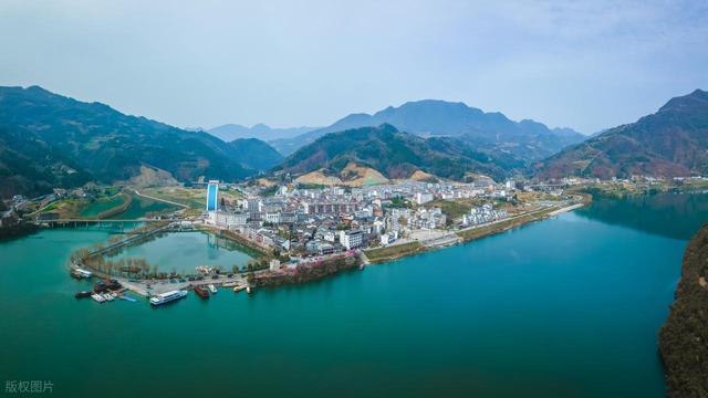 2-3天时间也能玩，这7个目的地，假期简短假期也不怕