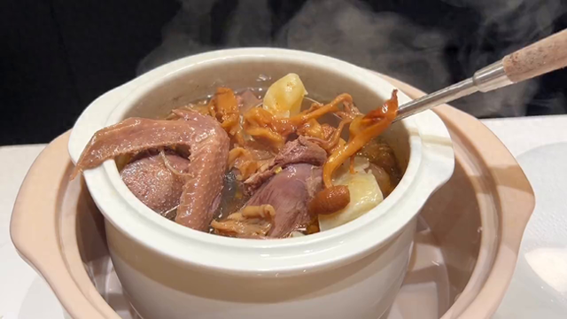 产后多久可以喝花胶炖汤 2026年产后多久可以喝花胶炖奶