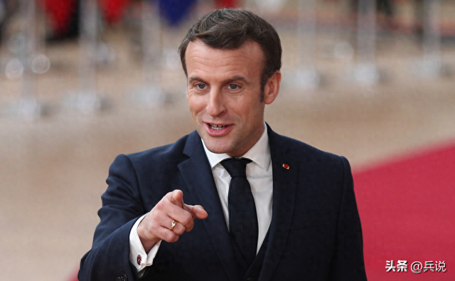 中法达成共识，马克龙离开北京	，临走前通告世界，高市怕啥来啥