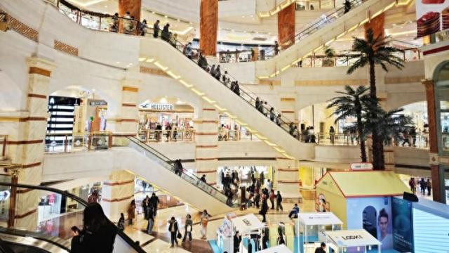 沉浸式剧场、《疯狂动物城2》快闪、户外滑冰场……环球港年终大促来了→