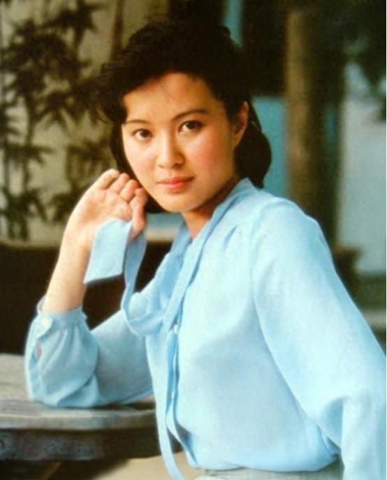 陈国星个人资料（著名导演陈国星与女星方舒离婚30年）