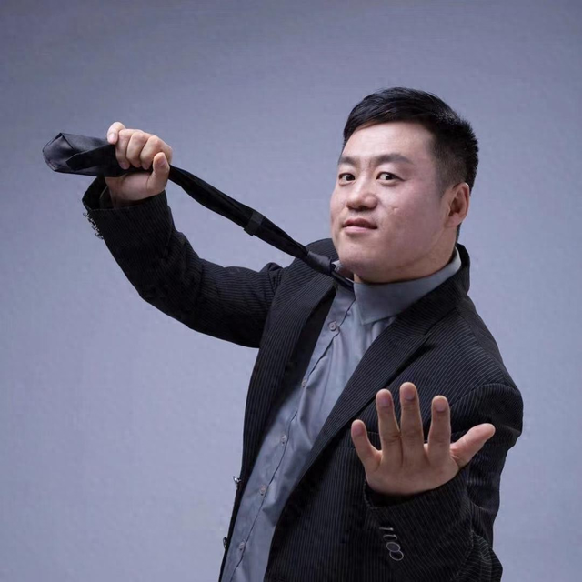 宋晓峰女儿被曝在三亚点男模！吃干抹净不付钱，老父亲的脸丢尽了