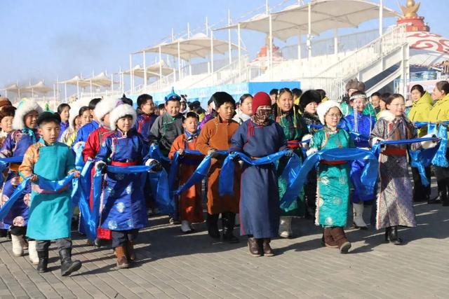 策马踏雪欢歌起！达茂旗冬季那达慕“热力值”超标