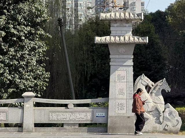 蓉城寻马迹：千年马蹄声里的历史回响｜天府周末·文化潮