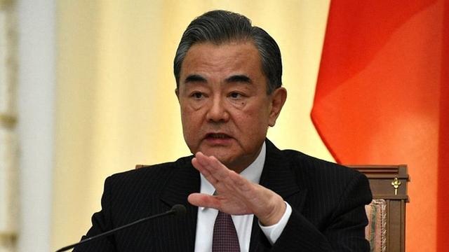 波兰不听劝，不肯放行中欧班列，24小时内，中俄联手亮出“王牌”