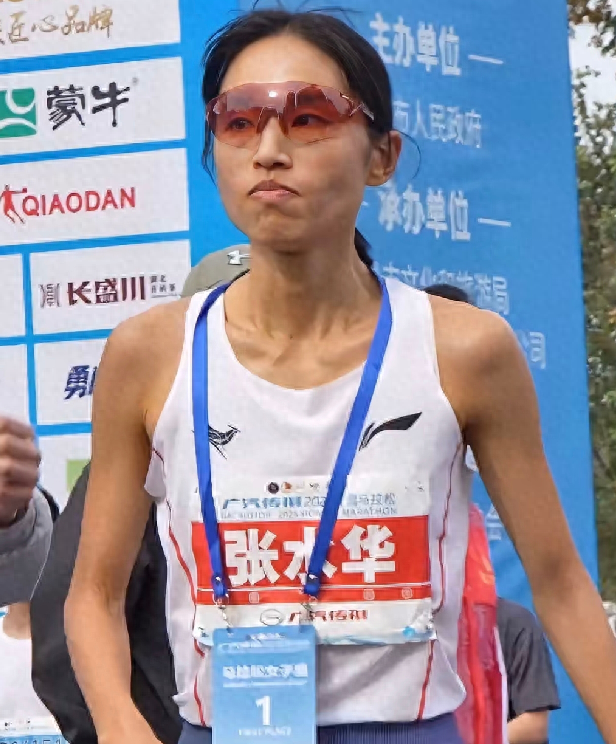 调休争议4个月后，张水华再因一举动让大众刮目相看	，官媒也承认