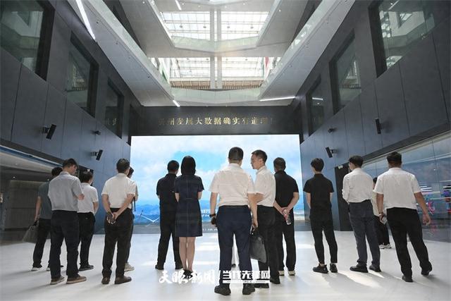 “粤”“贵”越多彩！2025年粤港澳大湾区人工智能优强企业赴黔投资考察见闻