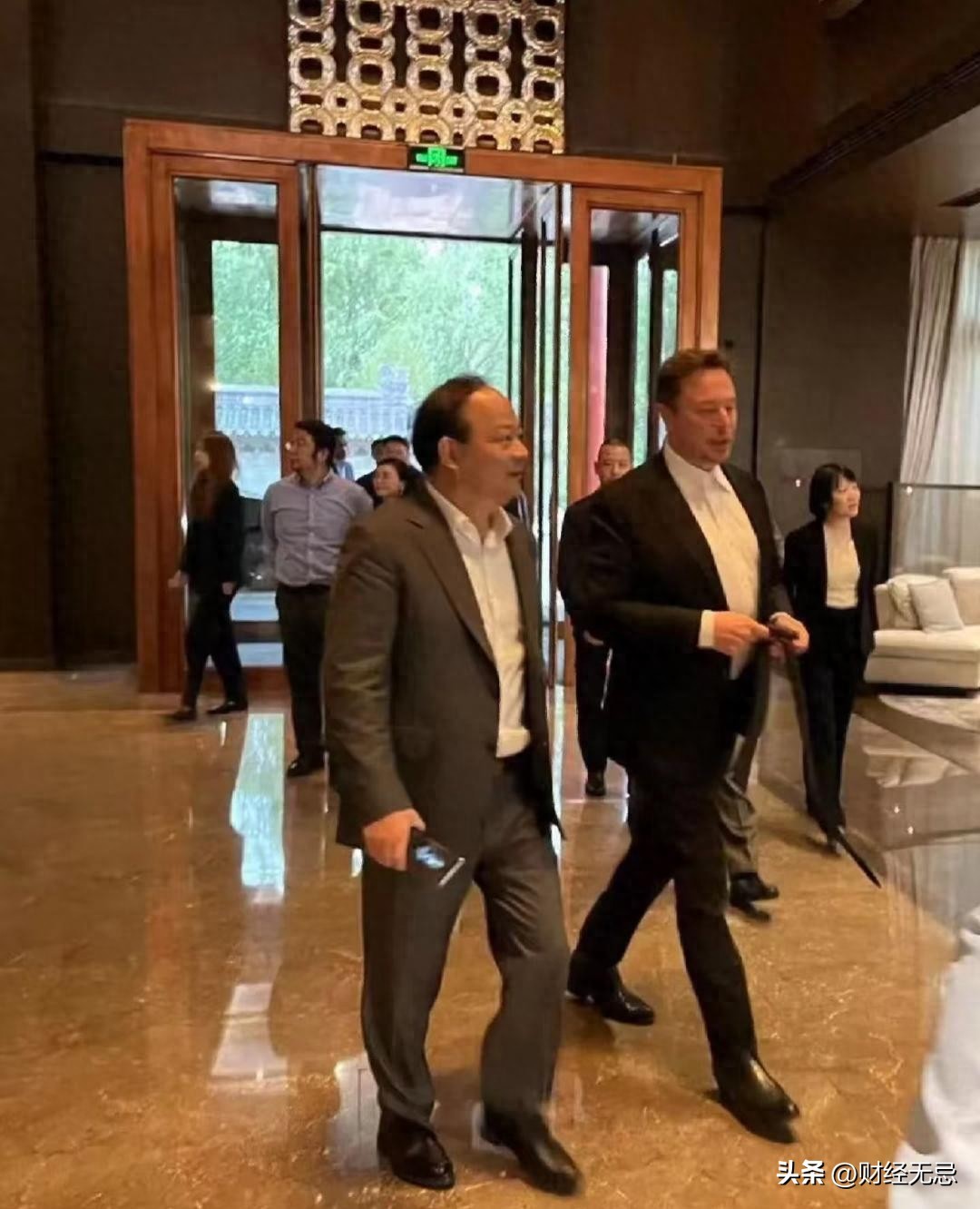 马斯克_中国光伏企业马斯克订单价值_马斯克中国光伏产业链考察