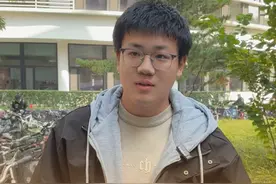 河南高考696分，从百万高考大军中脱颖而出考上清华，真是太不容易了！#清华大学 #河南南阳 #河南高考 #学霸视频封面