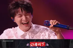 #音乐缘计划  #周深  动情演绎《只与我有关联》，华丽唱腔，丝滑高音，歌声与旋律碰撞交织唱出煎熬与拉扯！@卡布叻_周深视频封面