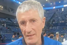 【#国安主帅塞蒂恩带队现身首体为北汽男篮助威 ：期待北汽夺冠，也将好运带给国安】5月12日晚，北京国安队西班牙籍主帅塞蒂恩，率领球队来到首体为北汽男篮助威，祝愿北汽男篮在总决赛中取得好成绩。塞蒂恩在采访中被问到，是否希望今年北京能迎来足篮球两个冠军？他回答：期待北汽夺冠，也希望能够从篮球开始，把这份好运带给国安，在赛季末的时候取得好成绩。视频封面