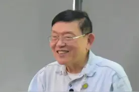 中芯国际创始人张汝京： 大家都支持国货，国产化才会有希望 如果我们都不用国产的，它就永远不容易进步。#张汝京 #中芯国际 #半导体 #芯片视频封面
