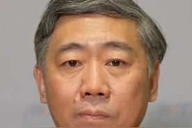 俄罗斯越打越富是真的吗？到底是怎么一回事？ #财经有“稻” #大咖观察视频封面