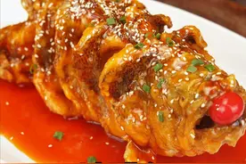 外酥里嫩，酸酸甜甜的糖醋鱼赶紧学起来吧 #抖音美食推荐官 #美食 #美食教学