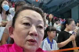 5月19日，深圳。孙杨200米自由泳决赛获第八名，孙杨妈妈心疼落泪：我觉得他已经非常棒了。#孙杨 #全国游泳冠军赛 #孙杨妈妈视频封面