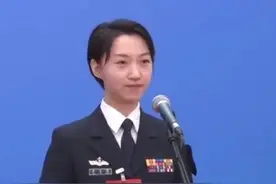 辽宁舰“90后”女少校讲述中国航母多个“首次”#2023全国两会 #中国航母视频封面