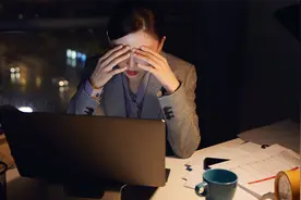 26岁女子每天熬夜致其早衰绝经，医生建议女性10点半前睡觉