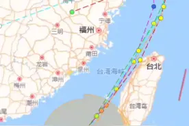 最新消息，四号台风丹娜丝预计在7/8日在浙江沿海登陆。#