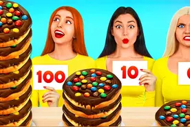 搞笑外国人：挑战0到100层美味蛋挞，你猜谁能炫完所有？视频封面