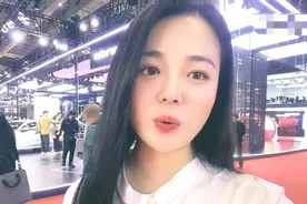 上海车展热度不减：宝马宾利“翻车”后，当年的特斯拉女孩又来了图片