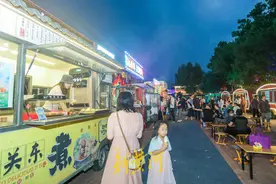 即将开业！老城区茶城打造“街景电车”主题夜市图片