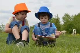 你家孩子学古诗还靠死记硬背？这4招能让他们背诗毫不费力图片