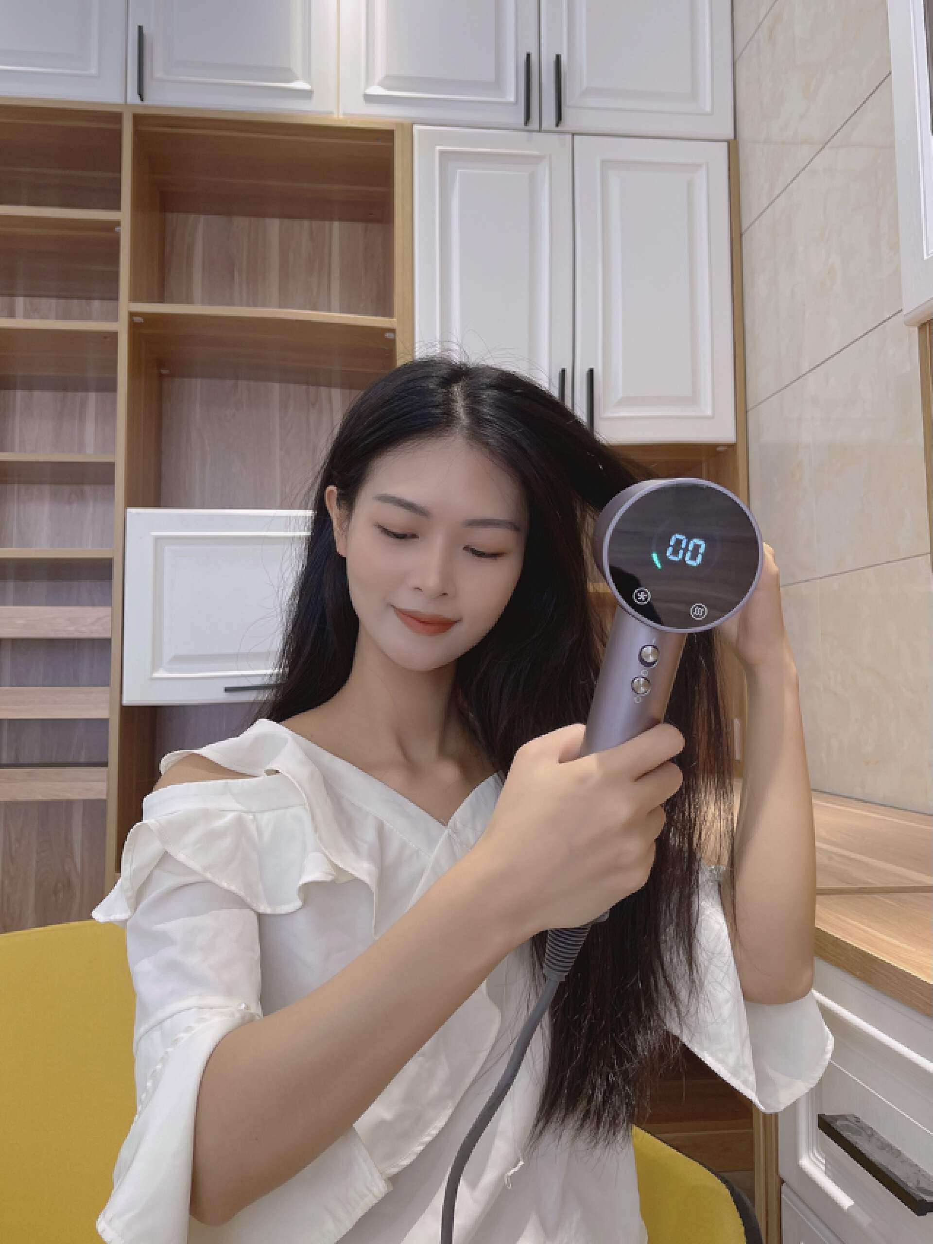 直男送礼推荐：大宇温感高速吹风机，早晚都能想起你