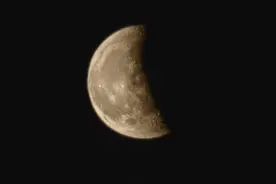 我用手机拍过的月亮图片