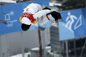 冬奥•现场｜向传奇致敬！全场起立为肖恩·怀特鼓掌图片