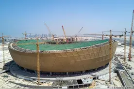 宁夏小伙黄韬睿在卡塔尔建造“大金碗”图片