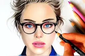 四下第七单元作文范文：我的“自画像”图片