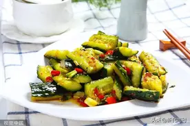 靠“拍黄瓜”敲诈商家谋利？某父子连续举报餐饮企业49起图片