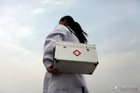 农村小卫生室医生每月有补贴吗？补多少钱？如何申请？一文详解图片