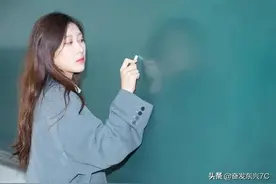 一高中生偷偷爱上外语老师：高中的师生恋会有结果吗？图片