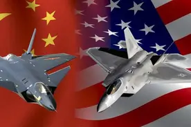 歼-20与F-35在东海交手，虽未决出“胜负”，但“征服”美军司令图片